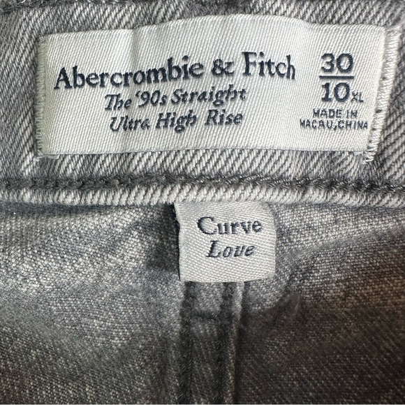 Abercrombie & Fitch Women’s 90’s Straight Ultra High Rise Jeans. Size 10 XLONG - Picture 10 of 10